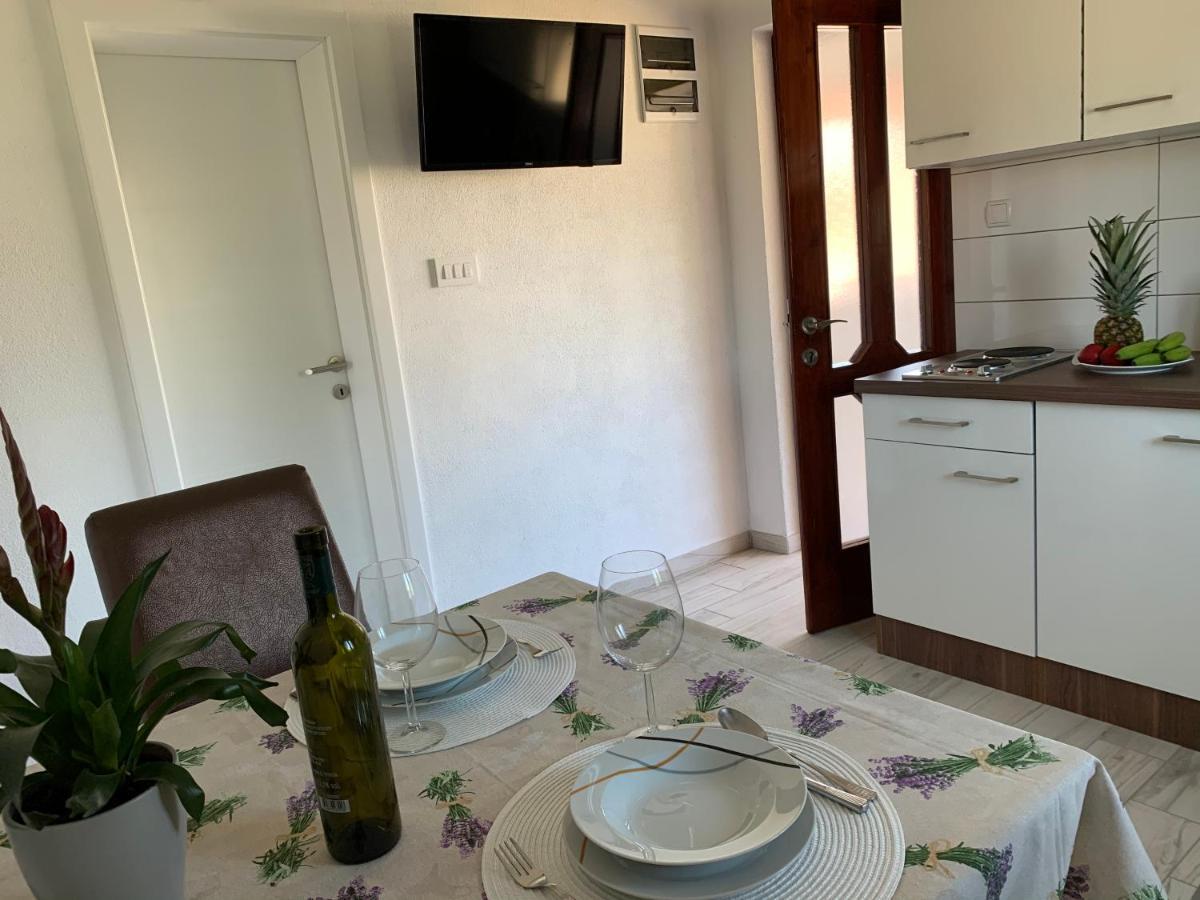 ביוגראד נה מורו Apartments Fortuna מראה חיצוני תמונה