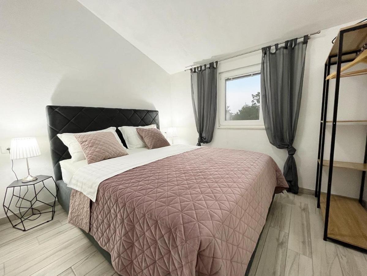 ביוגראד נה מורו Apartments Fortuna מראה חיצוני תמונה