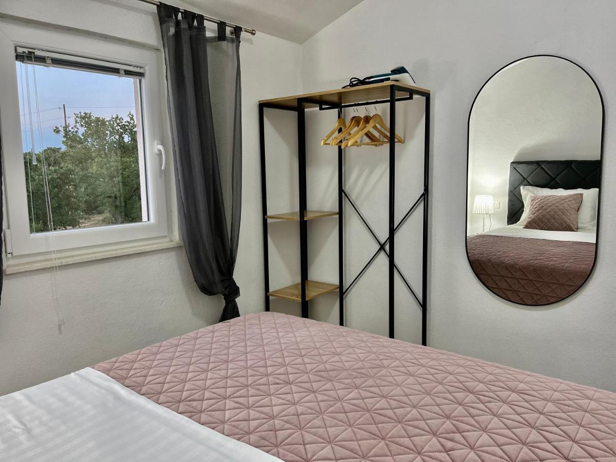 ביוגראד נה מורו Apartments Fortuna מראה חיצוני תמונה