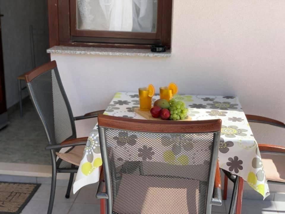 ביוגראד נה מורו Apartments Fortuna מראה חיצוני תמונה