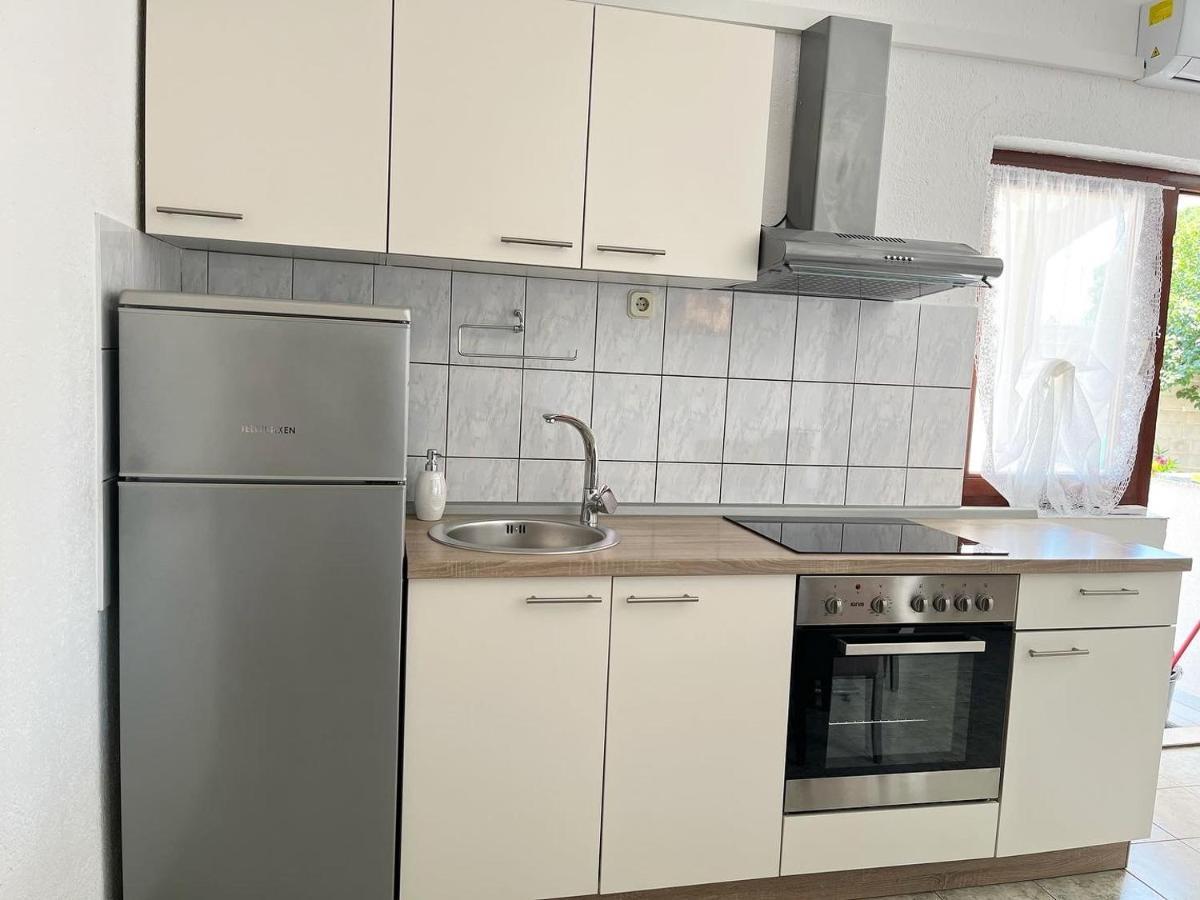 ביוגראד נה מורו Apartments Fortuna מראה חיצוני תמונה