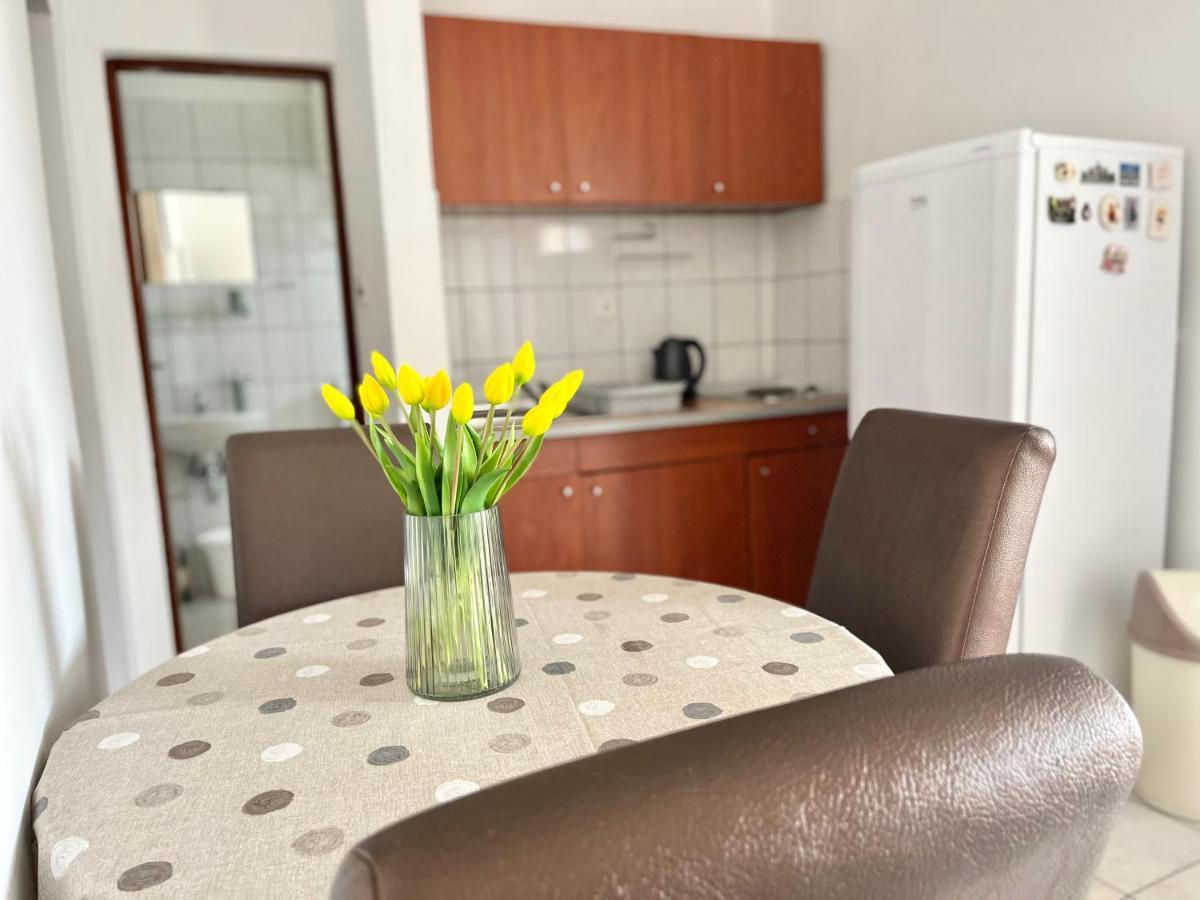 ביוגראד נה מורו Apartments Fortuna מראה חיצוני תמונה