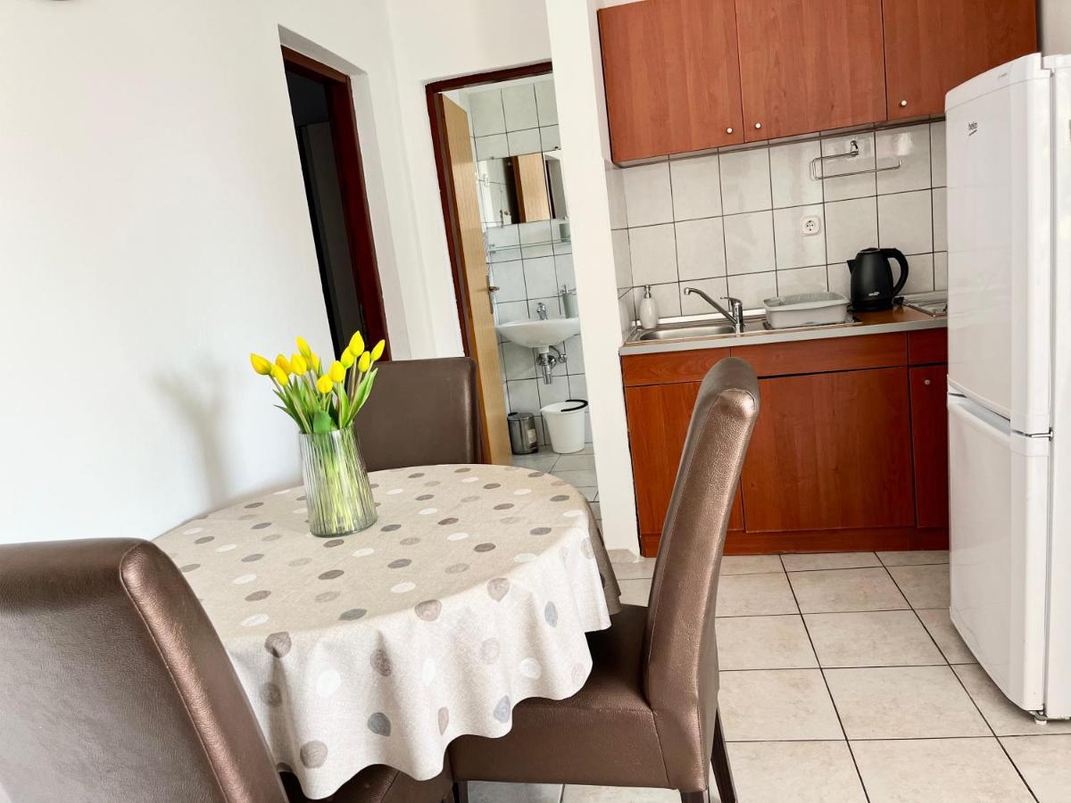 ביוגראד נה מורו Apartments Fortuna מראה חיצוני תמונה