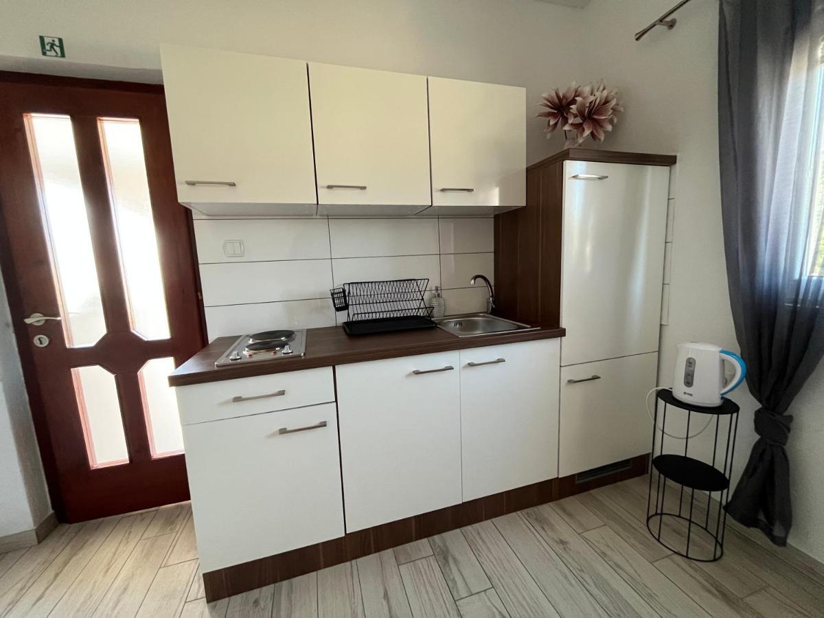 ביוגראד נה מורו Apartments Fortuna מראה חיצוני תמונה